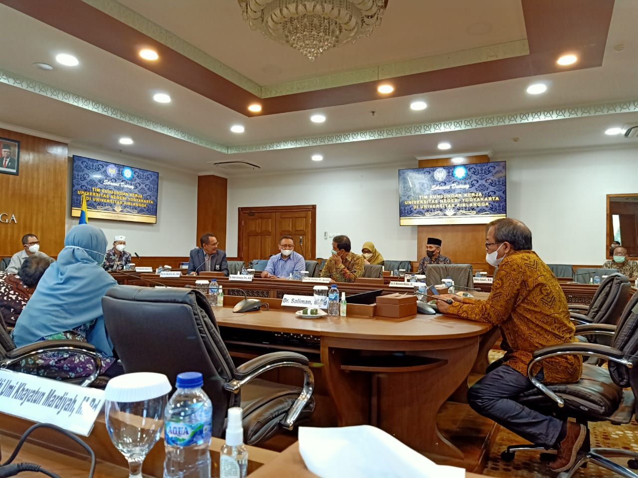 Penjamu FT UNY Studi banding dengan Universitas Airlangga 2