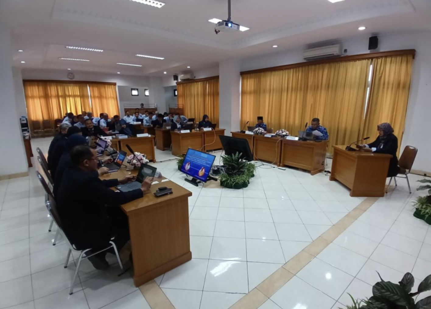 Asesmen Lapangan Prodi S1 Pendidikan Teknik Elektro FT UNY: Mewujudkan Akreditasi Unggul melalui Evaluasi Komprehensif